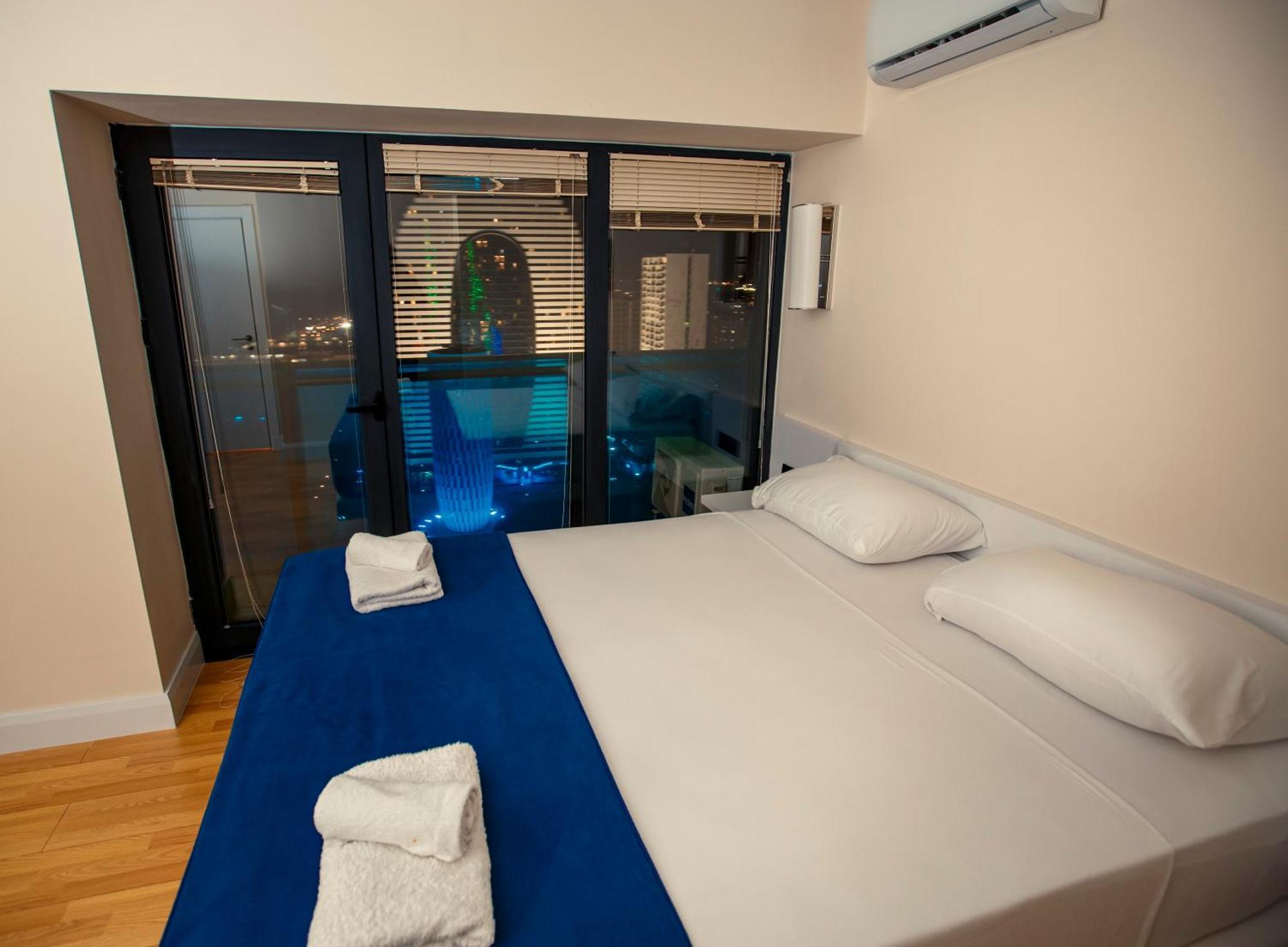 Panorama Orbi Beach Resort Center Suite Batumi Exterior photo